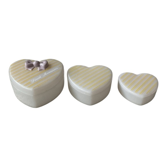 Vintage Sweet Memories Heart Nesting Boxes Set of 3 with Bow Lids Pastel Decor - Picture 4 of 8